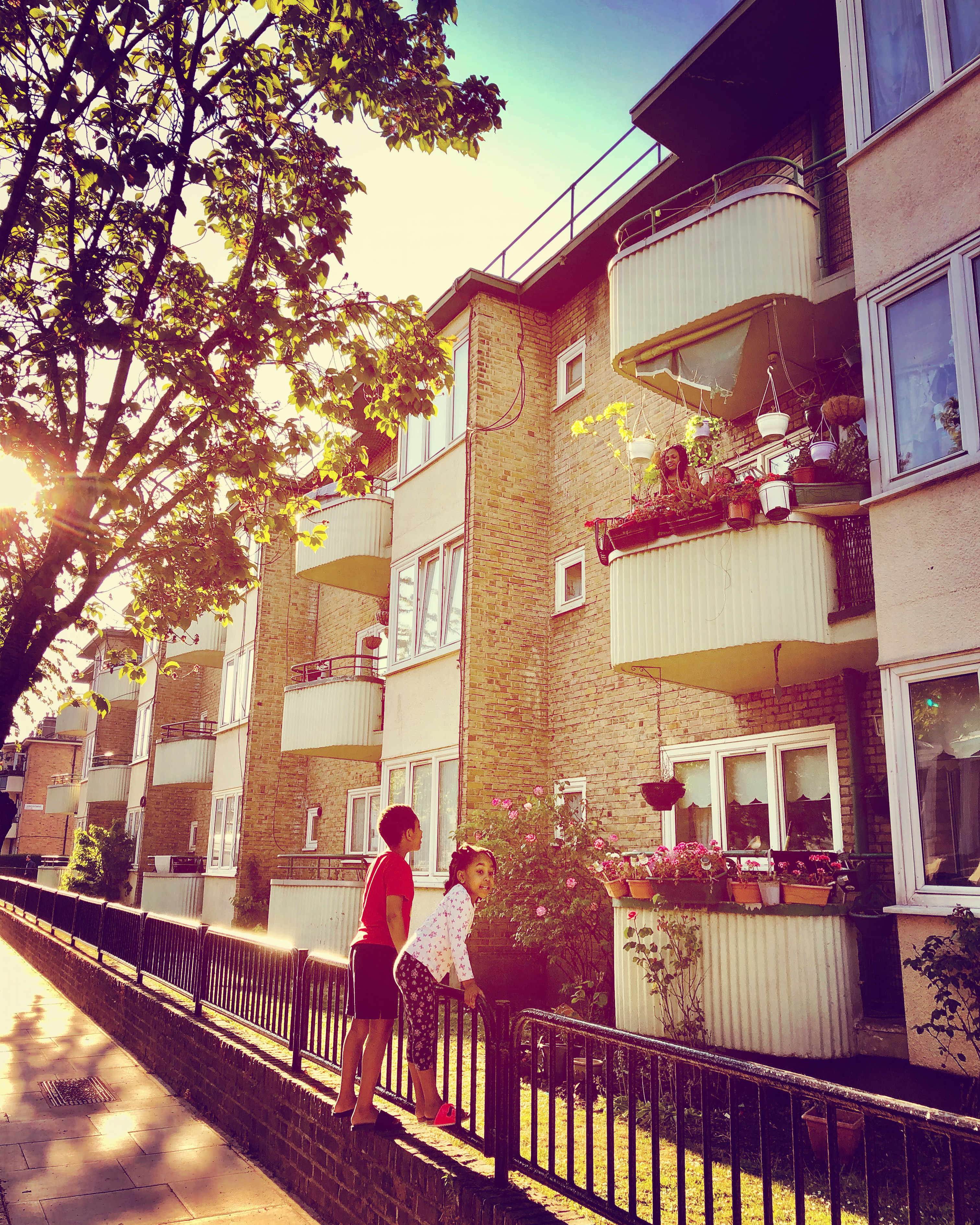 Kids bonding corona style